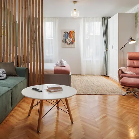 Lunga 16 2 아파트 *